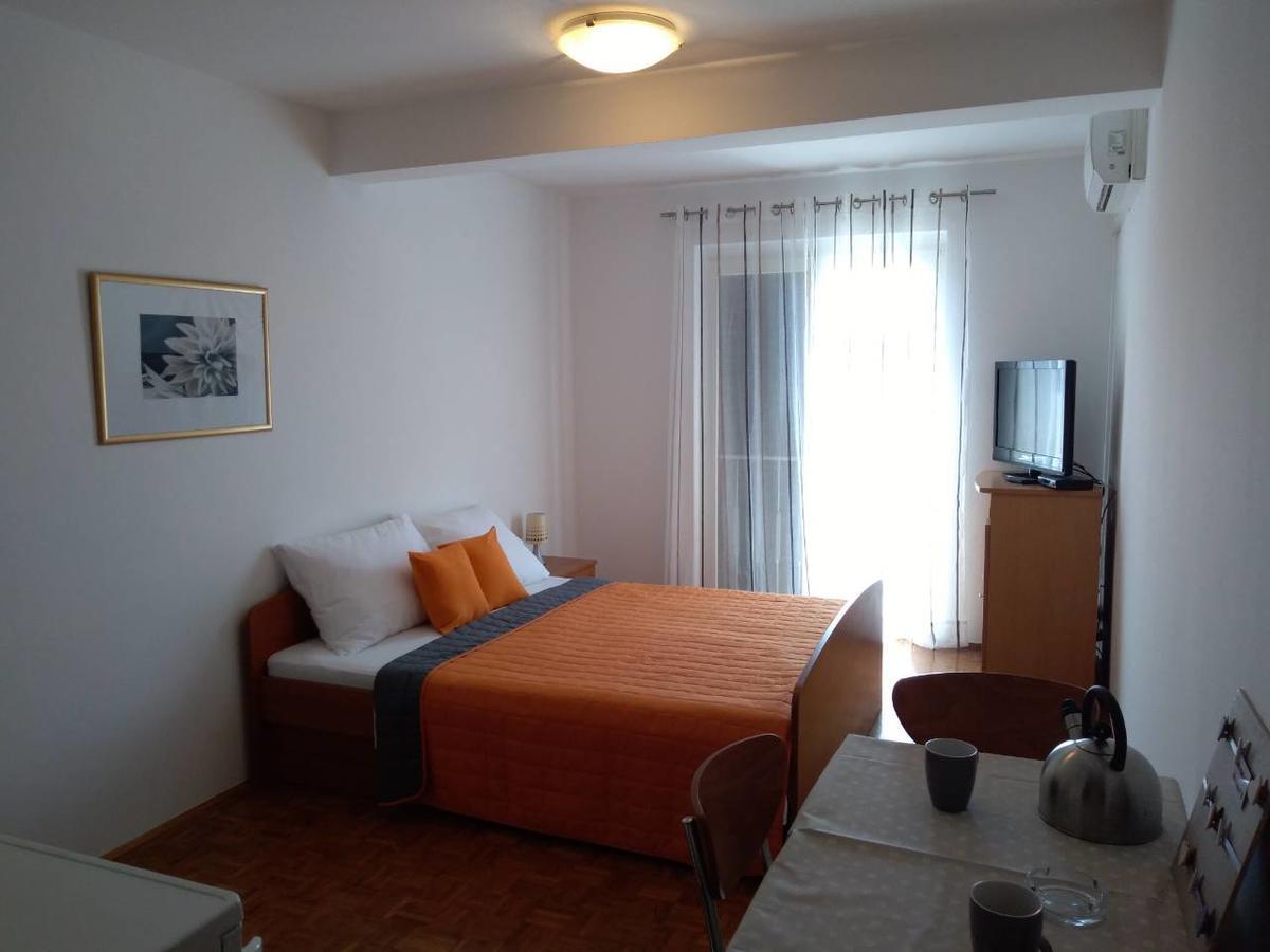 Apartments Davor Biograd Na Moru Exterior foto