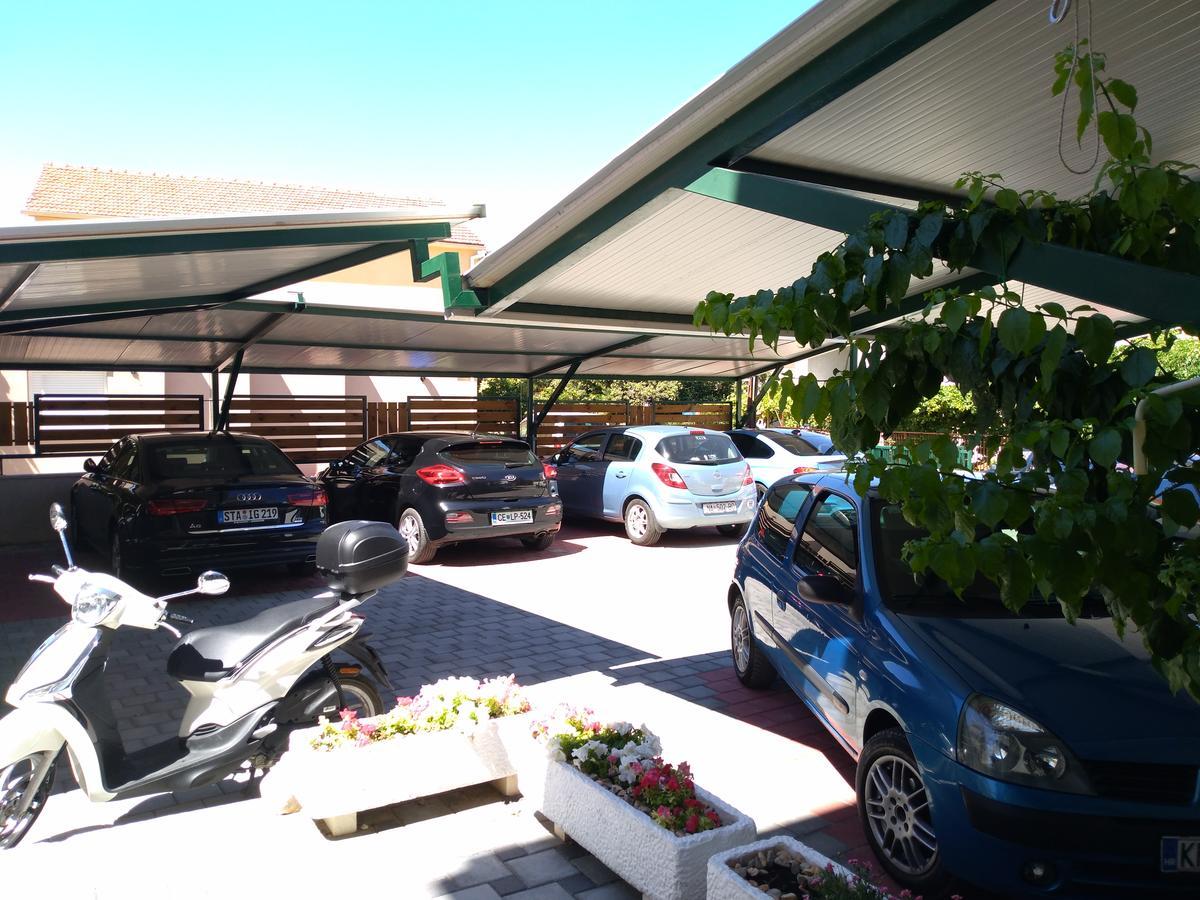 Apartments Davor Biograd Na Moru Exterior foto